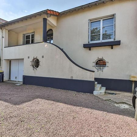 Splendide maison de 330m avec piscine interieure Challans Extérieur photo