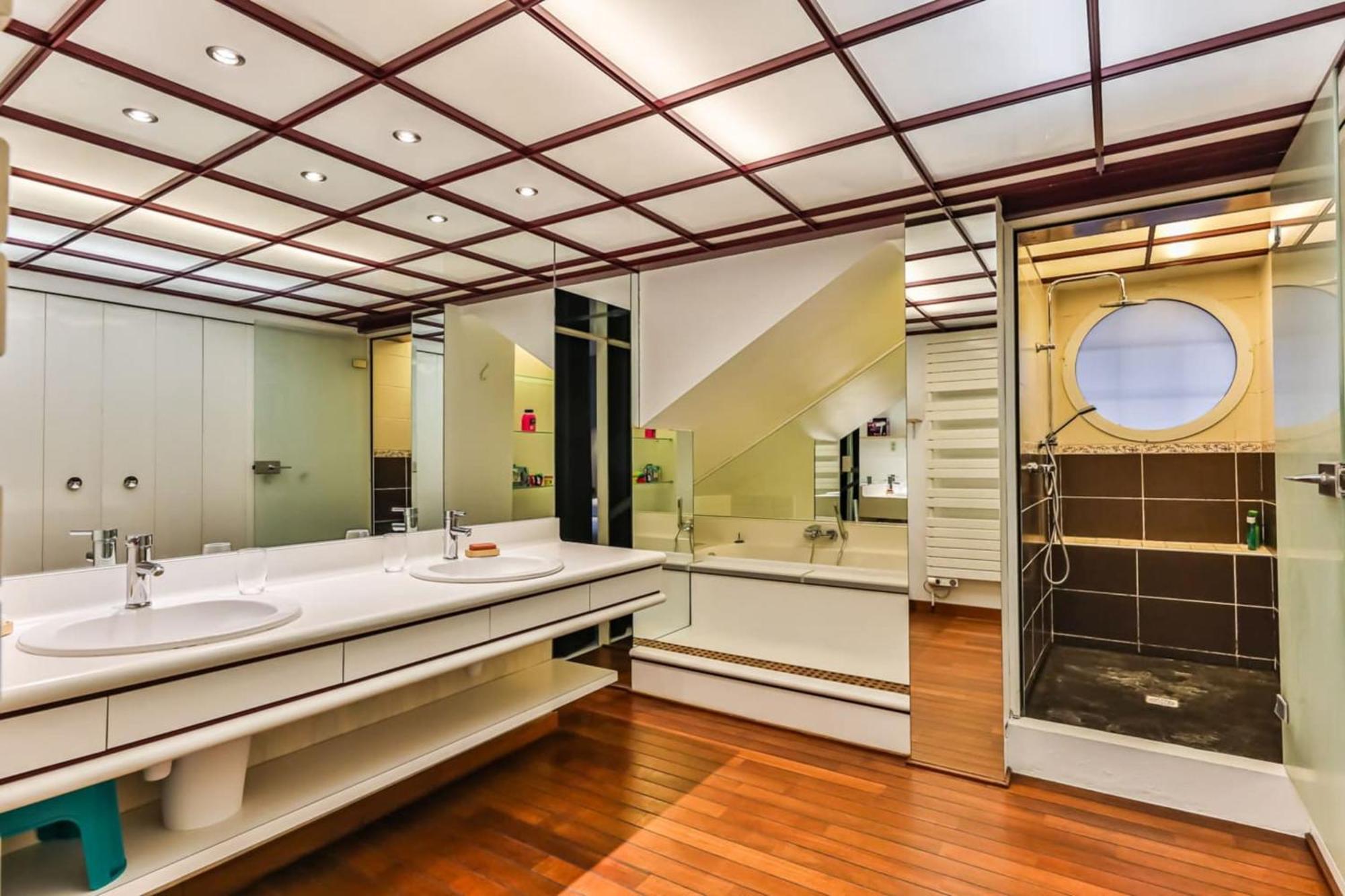Splendide maison de 330m avec piscine interieure Challans Extérieur photo